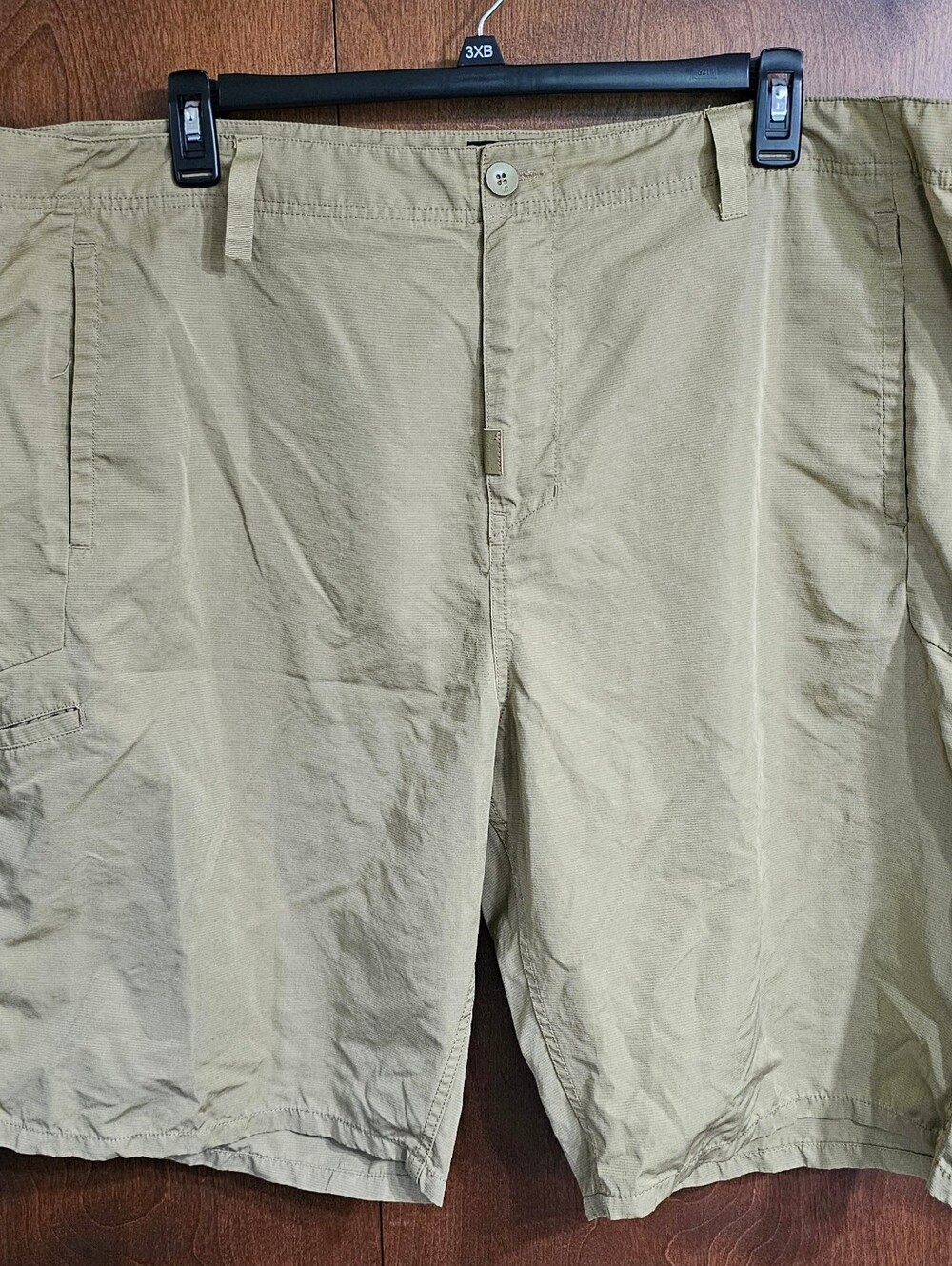 Lifted Research Group Men's sz 46 Gold Shorts